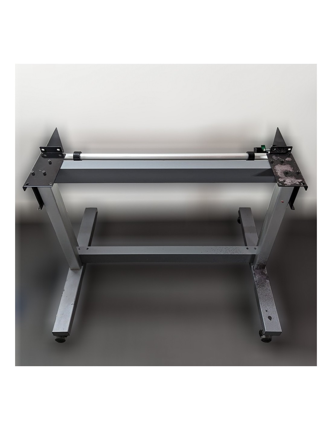 Standfuß für Roland VP-300 mit Rollen