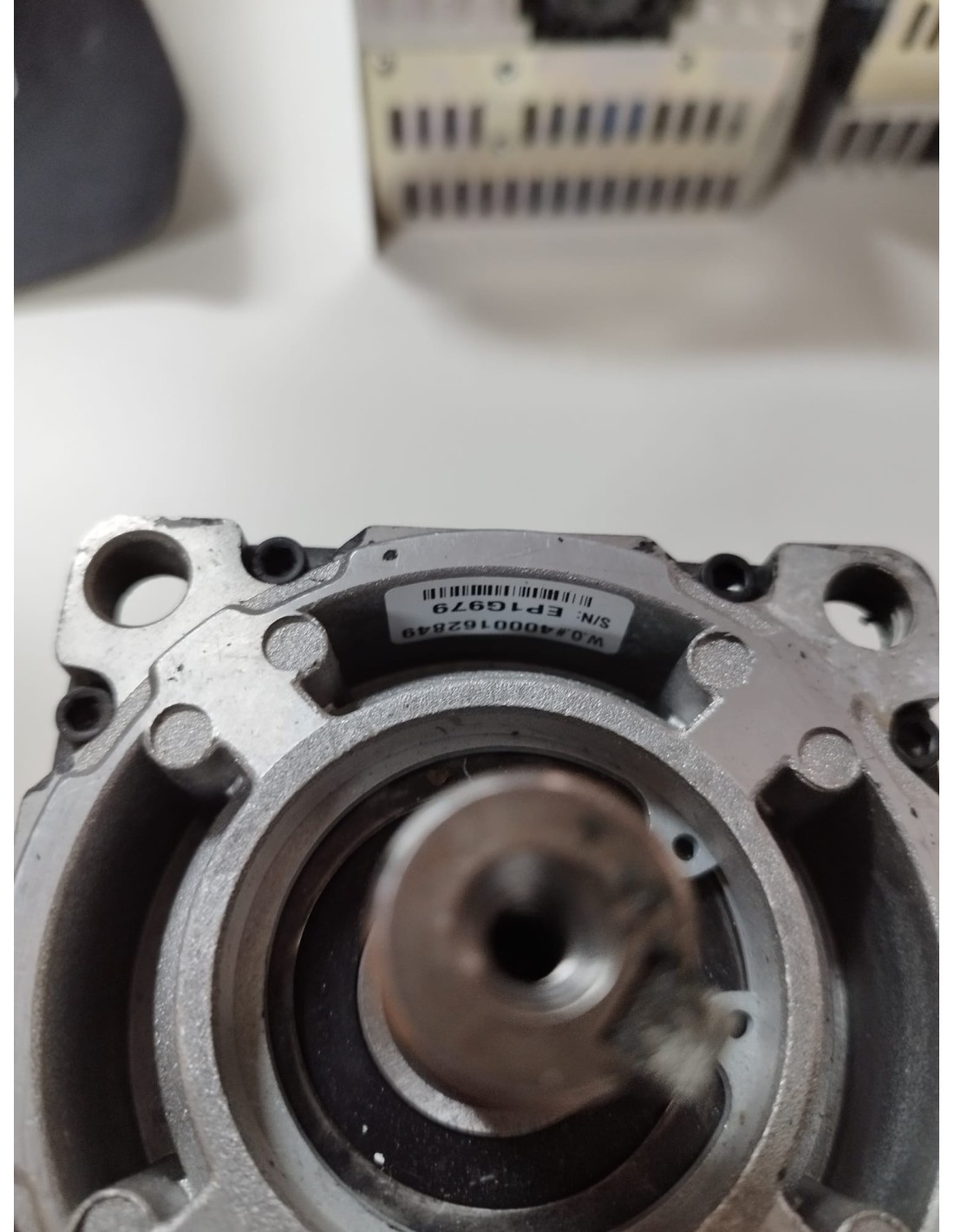 Allen-Bradley Kinetix AC Servomotor MPL-A420P-HJ22AA – 2,0 kW 5000 RPM