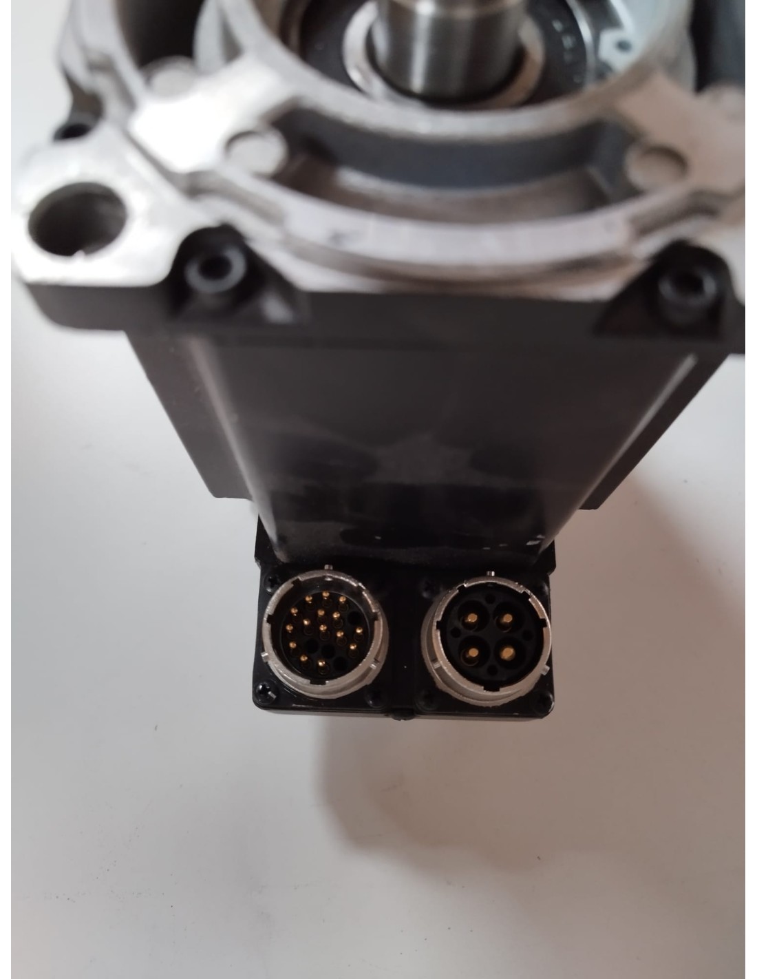 Allen-Bradley Kinetix AC Servomotor MPL-A420P-HJ22AA – 2,0 kW 5000 RPM